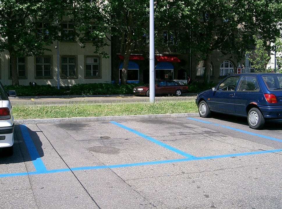 Parking spaces in a blue disc zone